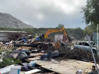 Chiuso e abbattuto il campo nomadi di via Guerra ad Asti