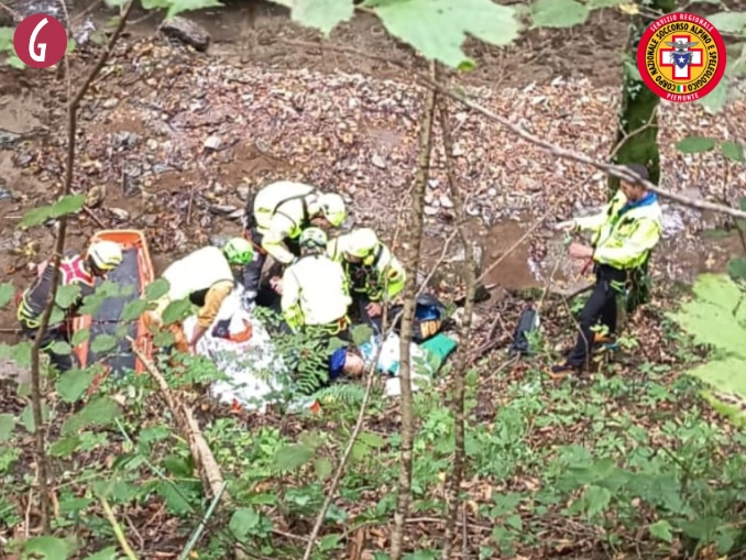 Pescatore precipita in un torrente a Gaiola, dopo l'impegnativo salvataggio viene ricoverato in ospedale 1