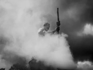Cherasco - Mostra / I guardiani del fuoco nelle foto di Maria Mesiano