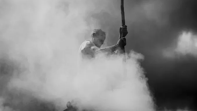 i guardiani del fuoco Mesiano Cherasco - Mostra / I guardiani del fuoco nelle foto di Maria Mesiano