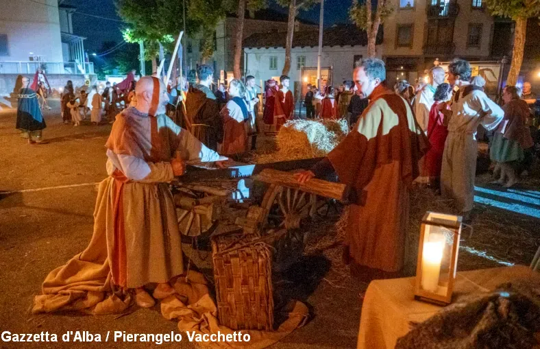 Monforte d’Alba rivive il Medioevo: folla e suggestioni per la rievocazione dei Catari 7
