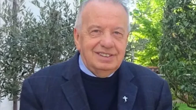 Un ricordo vivo / Monsignor Giancarlo Avataneo: un libro di Renzo Agasso