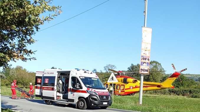 neive_elisoccorso Emergenza sanitaria: a Neive interviene l'elisoccorso per un trasporto d'emergenza
