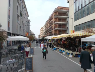 Fiera del tartufo/ Ad Alba c'è il mercato ambulante.