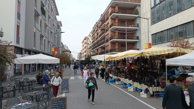 Fiera del tartufo/ Ad Alba c'è il mercato ambulante.