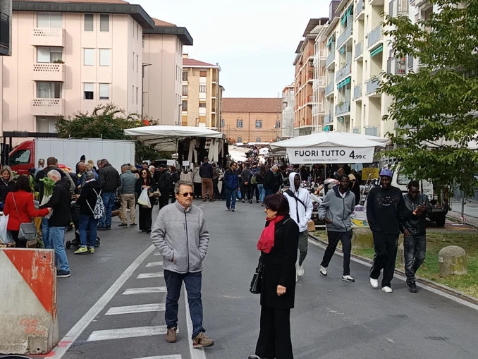 Fiera del tartufo ad Alba: oggi è l'ultimo giorno del mercato ambulante 2