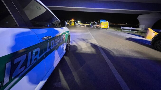 Incidente Bra Scontro frontale nella notte a Bra, automobilista ubriaco denunciato