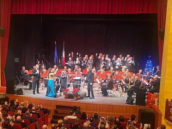 L'orchestra a fiati Giuseppe Verdi di Bra si esibisce al teatro Juvarra di Torino