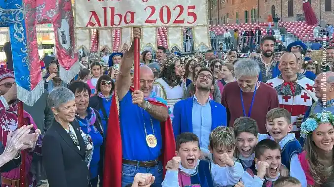 Il borgo Brichet vince il Palio degli asini 2025 1