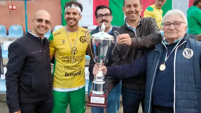 cortemilia scudetto 2025 Pallapugno / Lo scudetto 2025 va a Cortemilia. Massimo Vacchetto batte il fratello Paolo 11-7