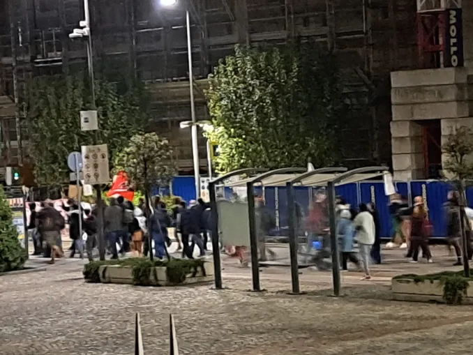Nuovo corteo di Blocchiamo tutto ad Alba, corteo nelle vie della città
