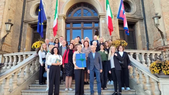 delegazione_lituana_a_bra Delegazione lituana a Bra nell'ambito dello scambio per lo sviluppo locale