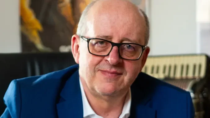 Il nuovo libro dell'avvocato braidese Marco Lamberti tra toga, ironia e amarezze 1