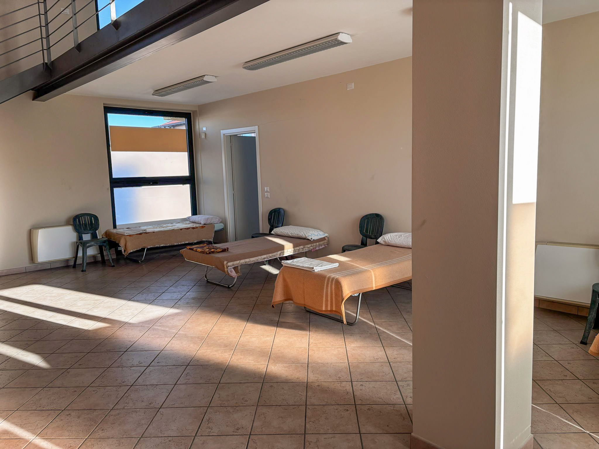 In via Ognissanti ha riaperto il dormitorio provvisorio per l'inverno 2