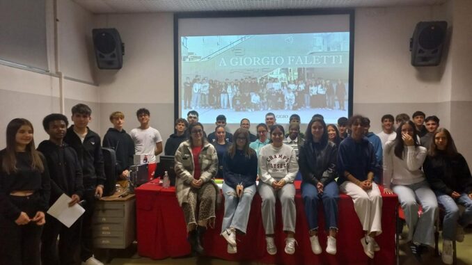 Gli studenti del Giobert portano in scena il “Falettissimo Show”