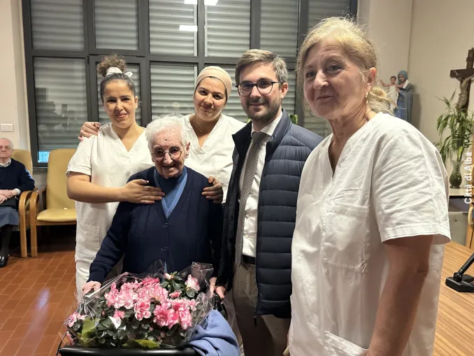 Albese oltre i cento anni: il sindaco incontra Benito Sartoris e suor Maria Rosa Turrà 1