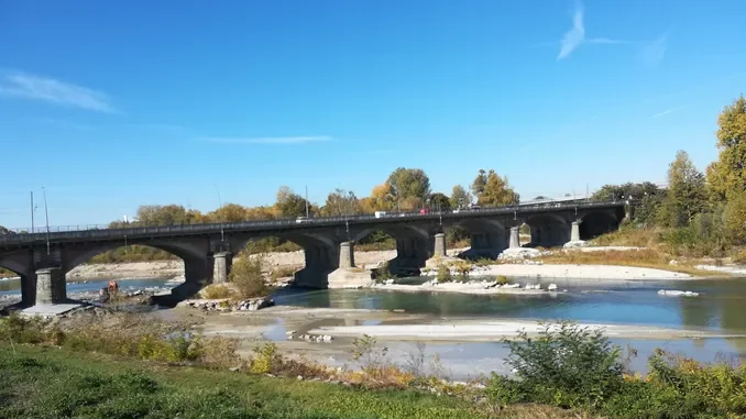 Alba / In settimana si concluderanno i lavori ai pilastri del ponte Albertino sul Tanaro