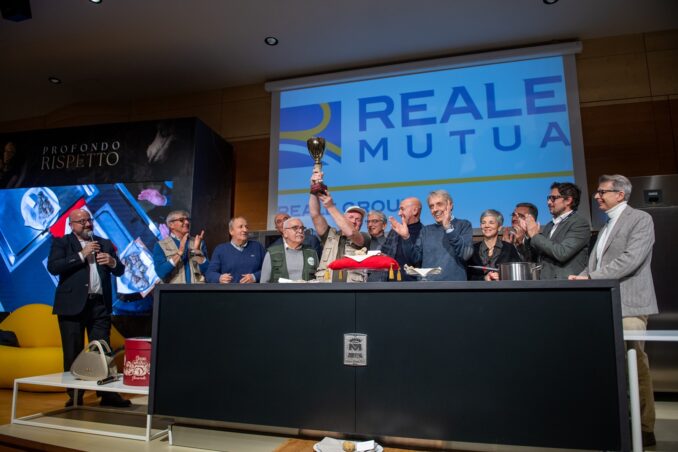 TARTUFO REALE 2025 / La 20ª edizione premia i trifolao. Reale Mutua fu il primo partner privato a sostegno della Fiera 1