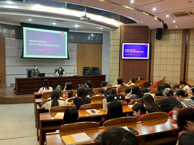 Il consorzio Oltre le Alpi spiega il vino piemontese in Cina: «Uno scambio rivolto al futuro dell’enogastronomia»