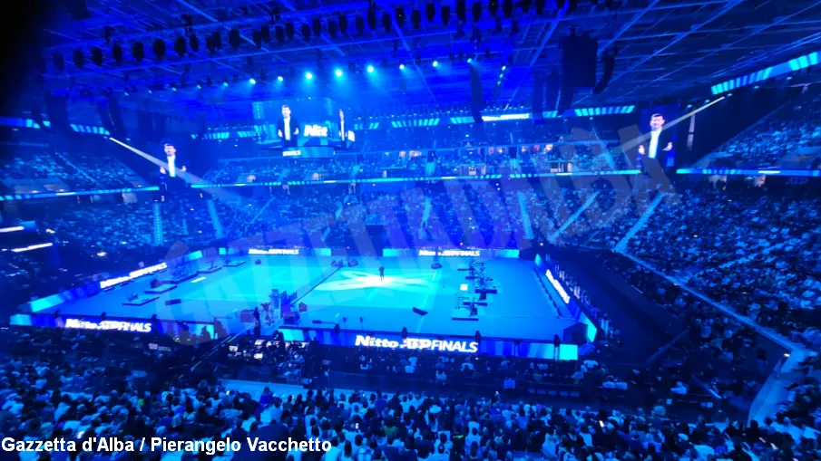 Tennis / Apertura spettacolare: Max Pezzali e Pinguini Tattici Nucleari accendono le Atp finals 2025 1