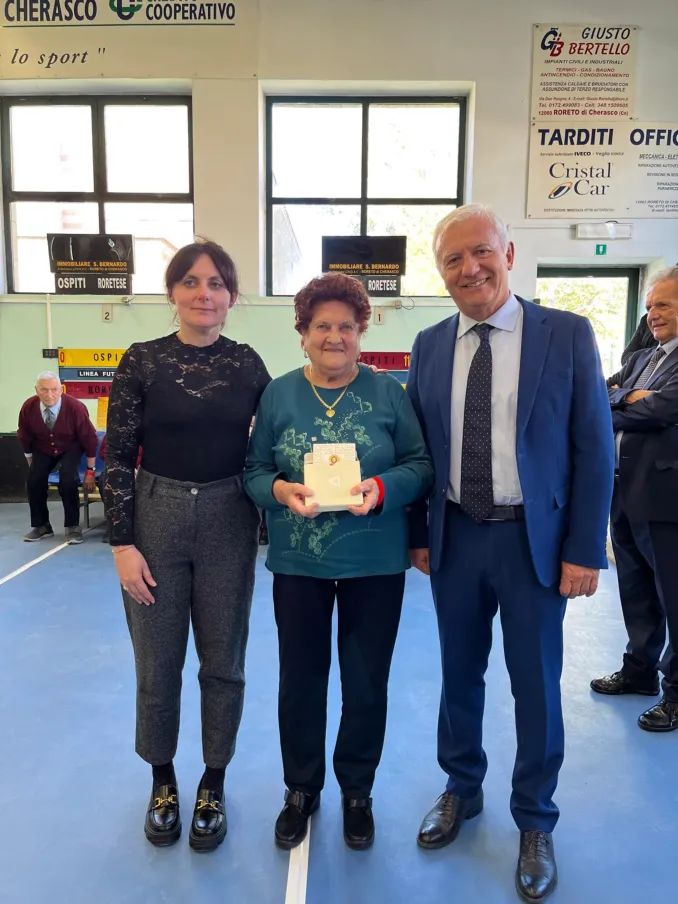 Il centro incontro di Roreto premia tesserati e frazionisti ottuagenari (foto) 4