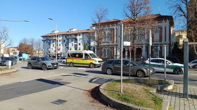 Donna investita sulle strisce in corso Langhe ad Alba