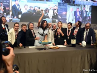 A Grinzane Cavour è in corso l'Asta del tartufo - La diretta 17