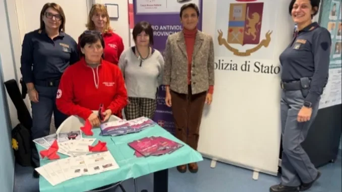 Incontri nei consultori e francobollo speciale: ecco la giornata di contrasto alla violenza sulle donne