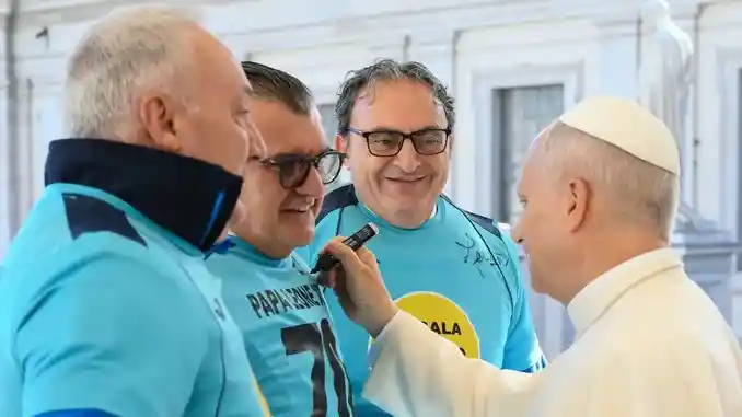I fondatori di Regala un sorriso incontrano papa Leone XIV