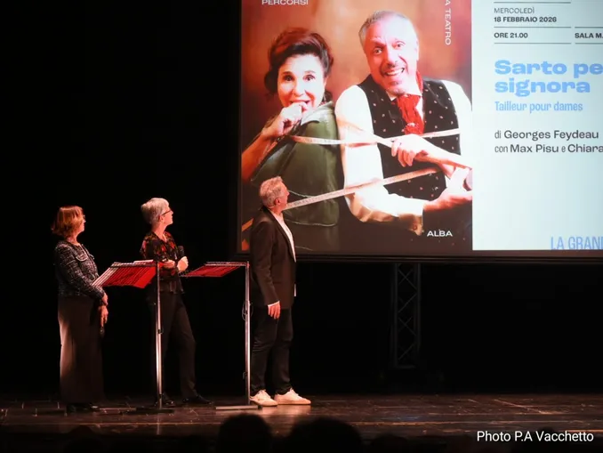 Ecco la stagione teatrale del Sociale di Alba. Presentazione con il comico Max Pisu sul palco 3