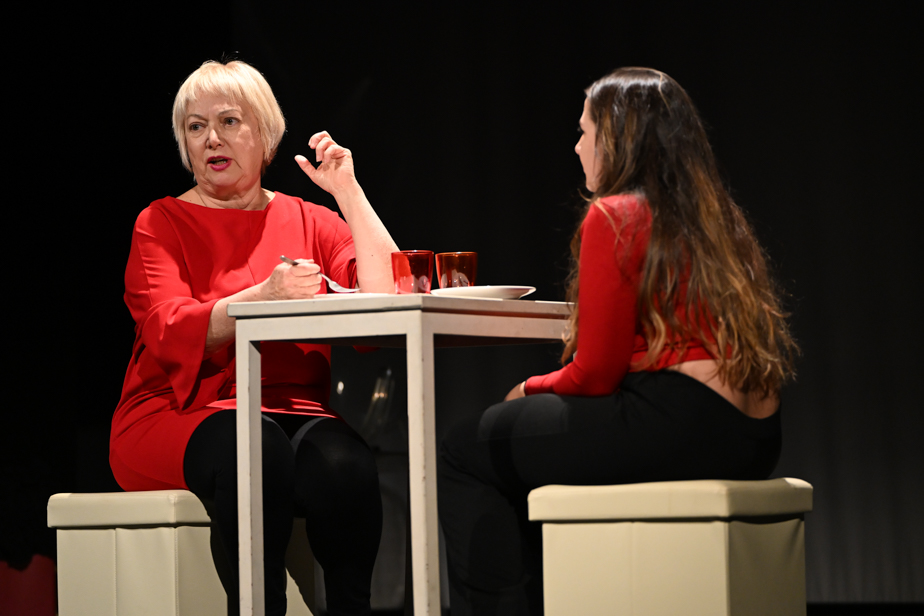 A Cherasco #UnAmoreCaro illumina i pericoli nascosti della rete 4