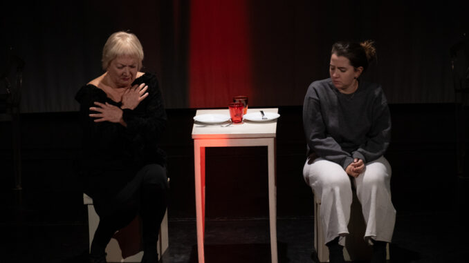 A Cherasco #UnAmoreCaro illumina i pericoli nascosti della rete