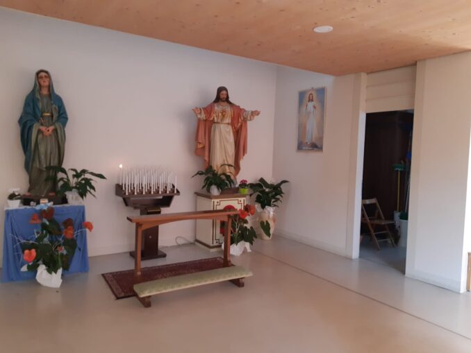 Coppia consuma un rapporto sessuale nella chiesa di Salsasio 1