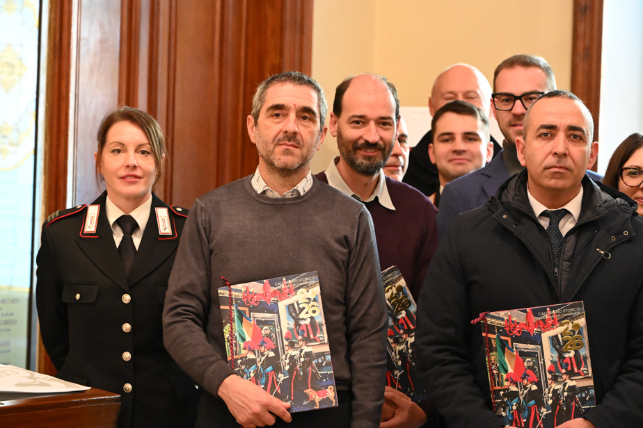 Natale di collaborazione tra Carabinieri e sindaci nel territorio albese [foto e video] 4