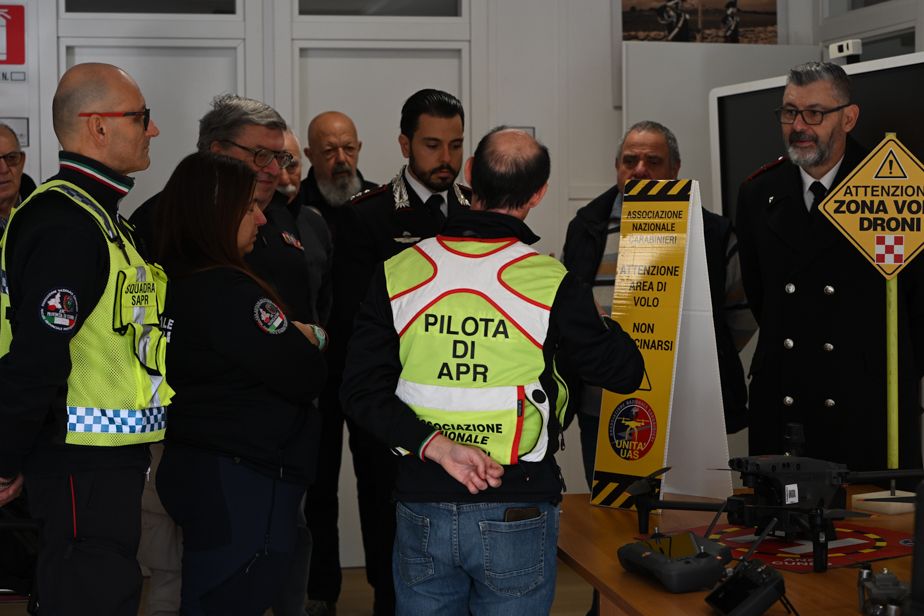 Natale di collaborazione tra Carabinieri e sindaci nel territorio albese [foto e video] 15