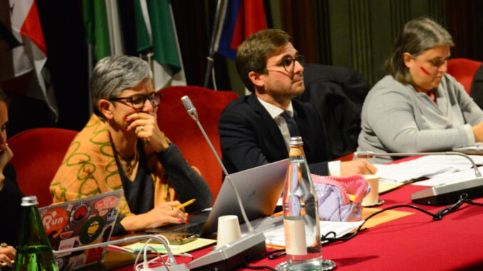 Forse più poveri, ma con la bretella di San Cassiano: l'annuncio in Consiglio ad Alba