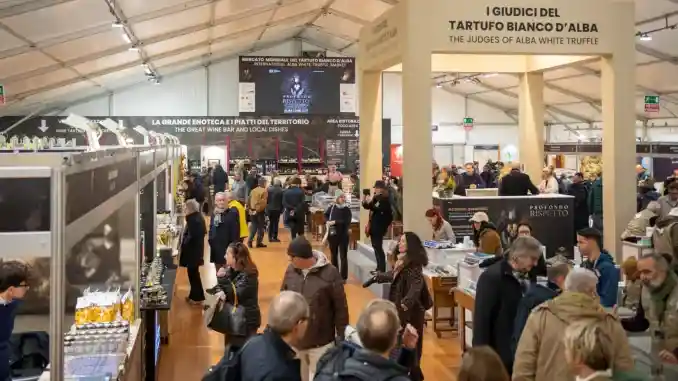 La 95ª Fiera del tartufo di Alba si conclude con 90mila ingressi al mercato della Maddalena 6