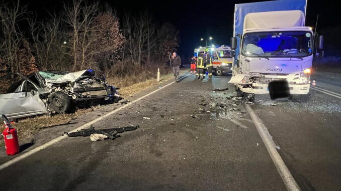 Scontro frontale sulla statale tra Farigliano e Carr&ugrave;: due feriti