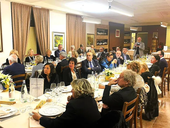 Rotary club Canale Roero: serata degli auguri con il vescovo Marco Brunetti 6