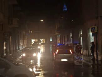 Investimento in via don Alberione, angolo piazza San Paolo, ad Alba: ferita una ragazza 1