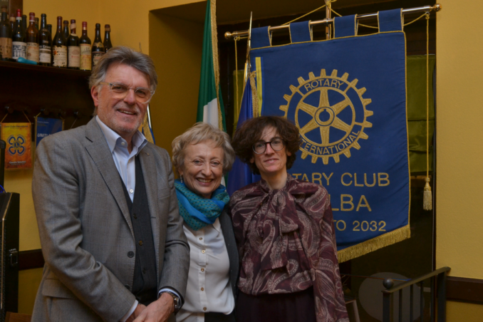 Il tango della vita: viaggio nel Parkinson con Claudio Rabbia e ingresso nuova socia nel Rotary club di Alba 1