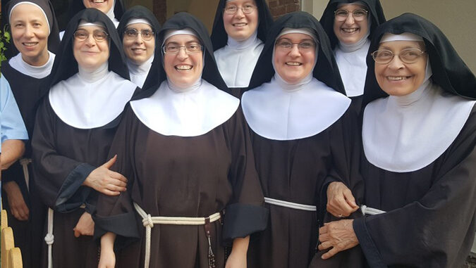 Gioia piena e lode: le Clarisse di Bra aprono il 2026 nella preghiera