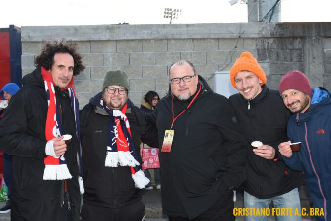 Pane, salsiccia e formaggio per i tifosi della Sambenedettese 3