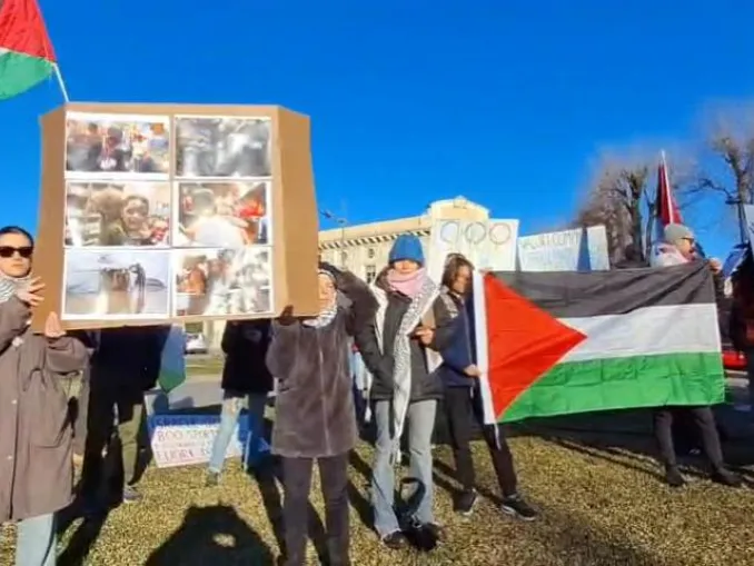 Passaggio della fiaccola olimpica: le proteste pro Palestina e contro la presenza di Israele 8