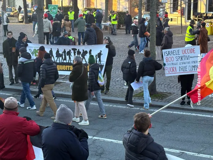 Passaggio della fiaccola olimpica: le proteste pro Palestina e contro la presenza di Israele 4