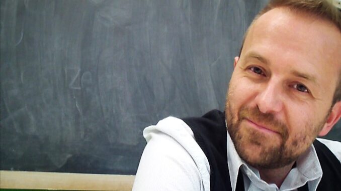 Alba / Enrico Galiani, docente e scrittore, sar&agrave; ospite in sala Ordet per parlare di educazione 1