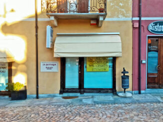 Un altro negozio in meno in Langa: a Diano chiude "La bottega" di Laura e Stefano