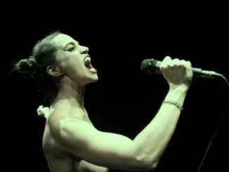 Al Politeama di Bra Silvia Gallerano mette a nudo le nostre ipocrisie