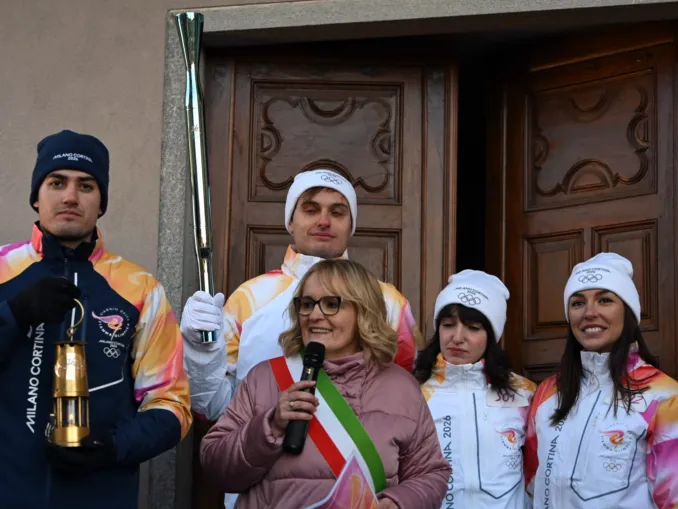 Il viaggio della fiamma / Anche La Morra illuminata dal fuoco che è simbolo dei Giochi 1