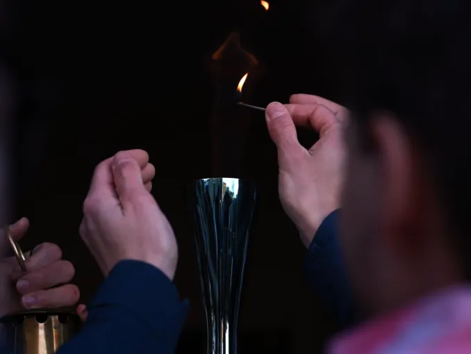 Il viaggio della fiamma / Anche La Morra illuminata dal fuoco che è simbolo dei Giochi 2